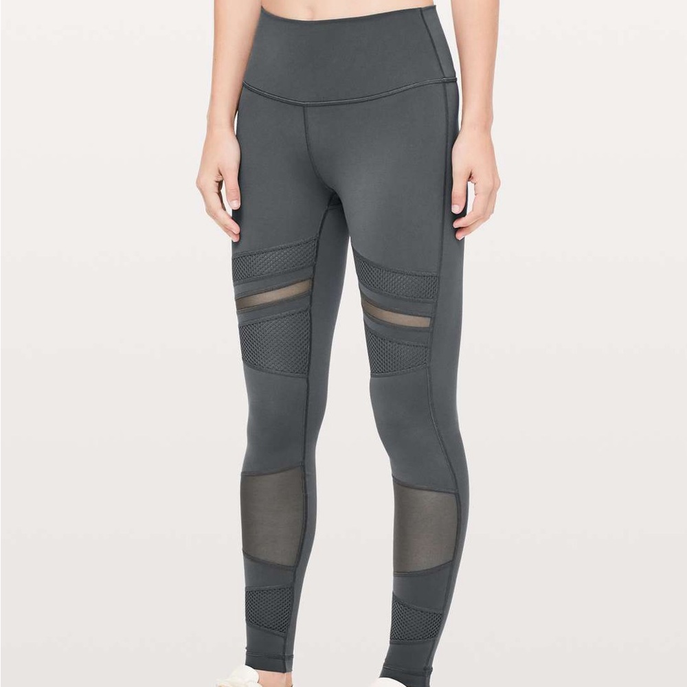 Lululemon Gray Wunder Under HRMic & Mesh 28”